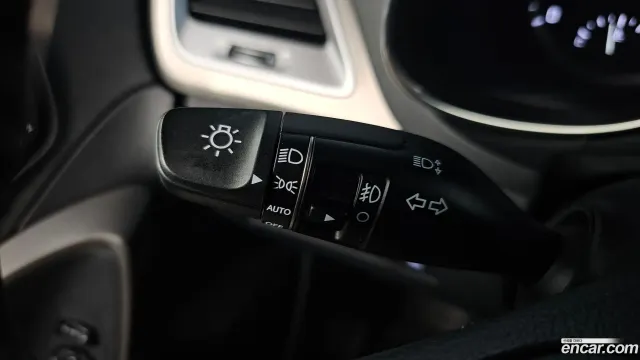 Hyundai Grand Santa Fe (Maxcruz)