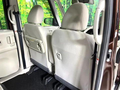 Mitsubishi eK Space