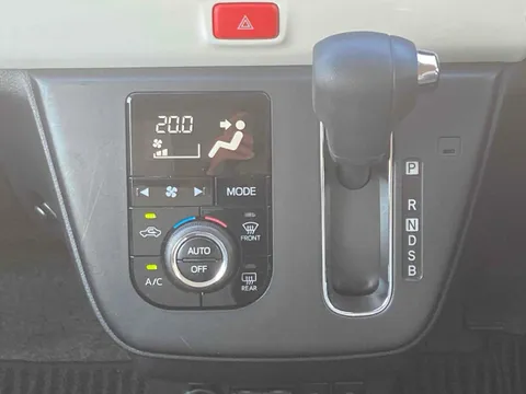Daihatsu Mira Tocot