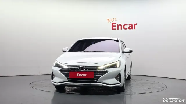 Hyundai Elantra (Avante)