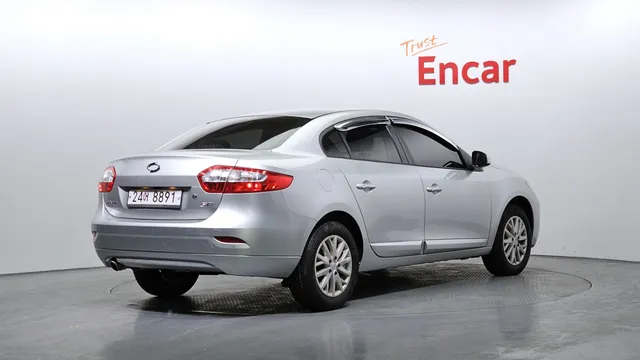 Renault SM3