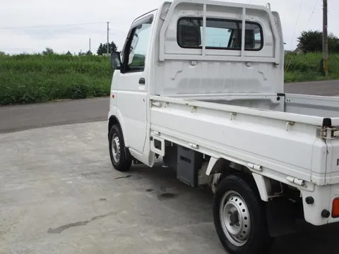 Mazda Scrum Truck