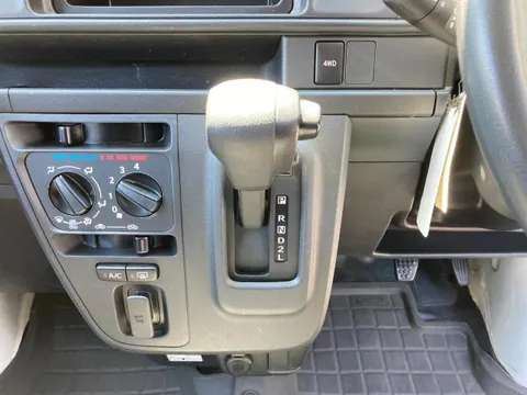 Toyota Pixis Van