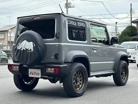 Suzuki Jimny Sierra