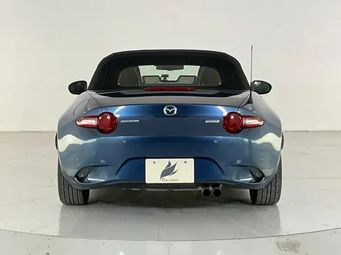 Mazda MX-5 (Roadster)