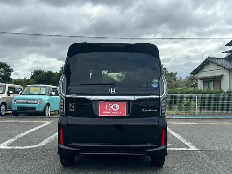 Honda N-BOX Custom