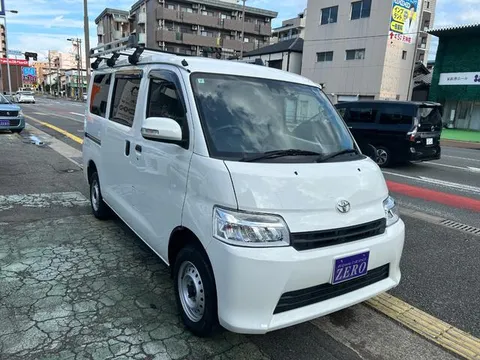 Toyota TownAce Van