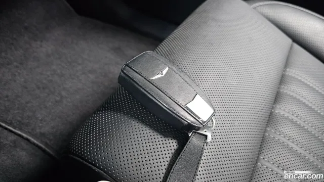 Genesis G90 (EQ900)