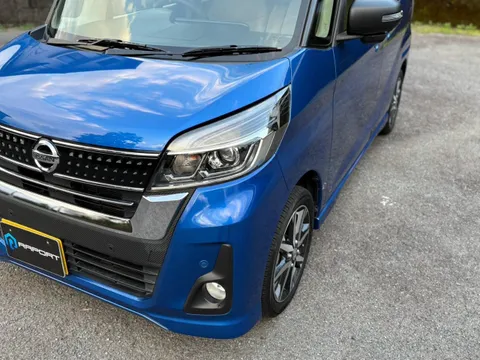 Nissan Dayz Roox
