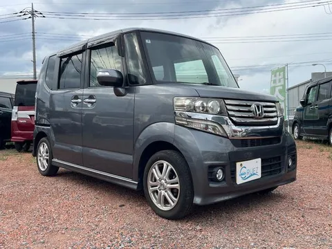Honda N-BOX Custom