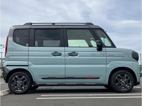 Suzuki Spacia Gear