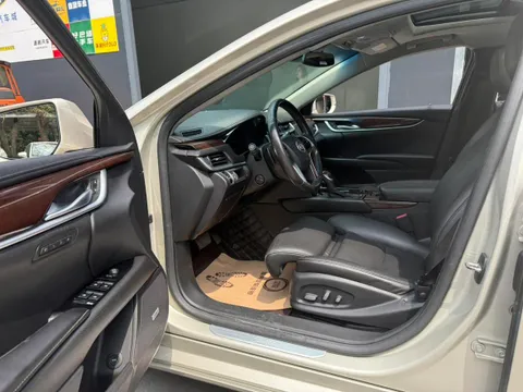 Cadillac XTS