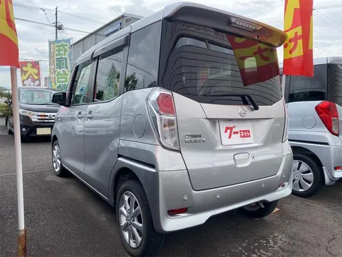 Nissan Dayz Roox