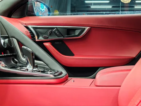 Jaguar F-Type