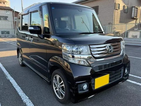 Honda N-BOX Plus Custom