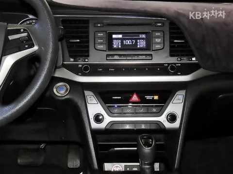 Hyundai Elantra (Avante)