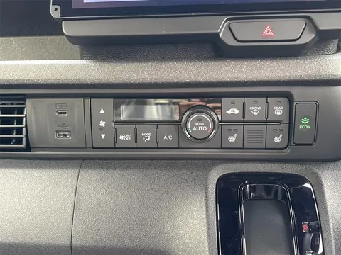 Honda N-BOX Joy