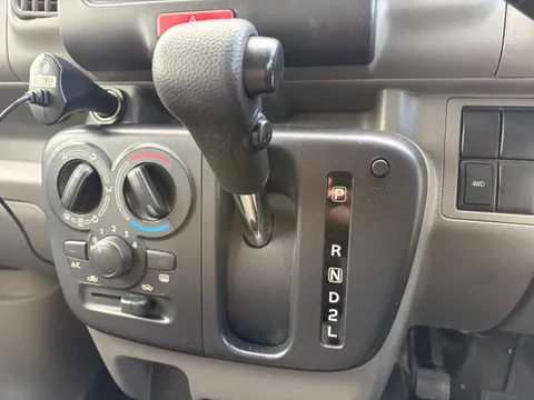 Nissan Clipper