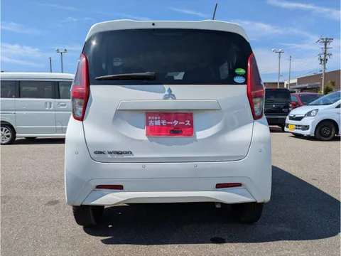 Mitsubishi eK Wagon