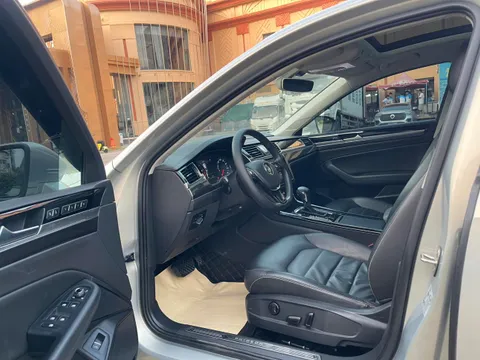Volkswagen Phideon