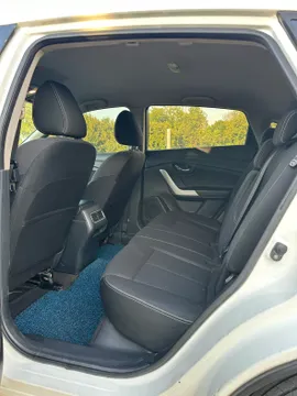 Venucia T90