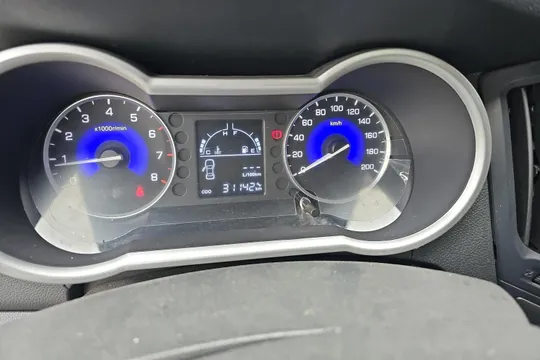 Dongfeng AX3