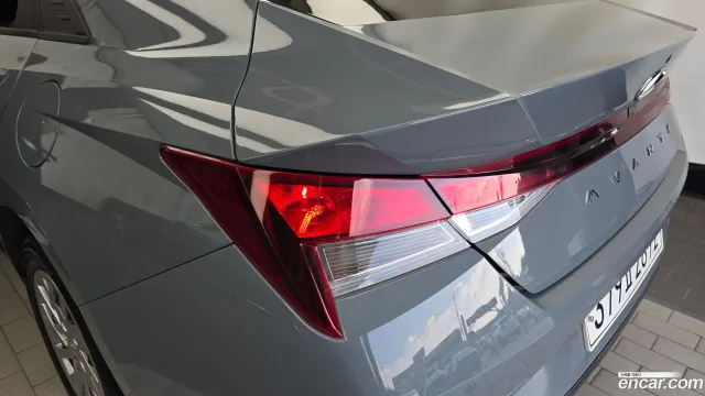 Hyundai Elantra (Avante)