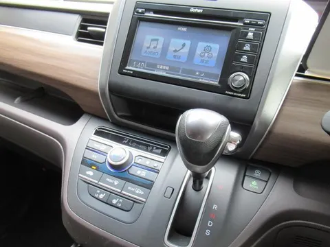 Honda Freed Plus