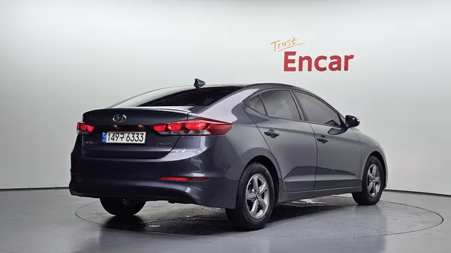 Hyundai Elantra (Avante)