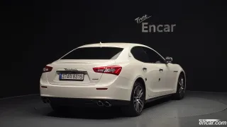 Maserati Ghibli