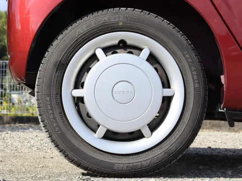 Daihatsu Mira Tocot
