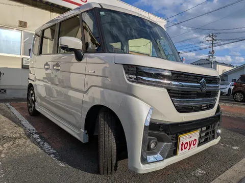 Suzuki Spacia