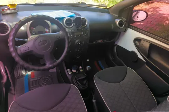 BYD F0