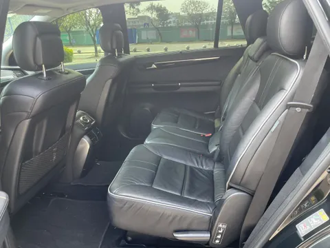 Mercedes-Benz R-Class