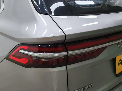 Geely Monjaro (Xingyue L)