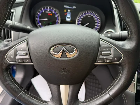Infiniti Q50L