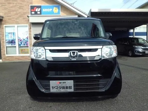 Honda N-BOX Slash