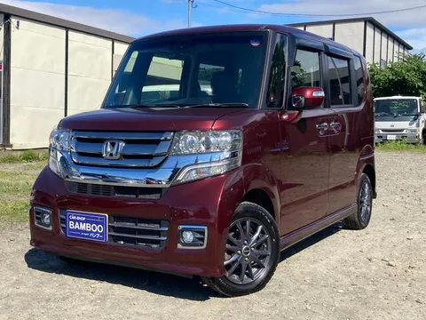 Honda N-BOX Custom