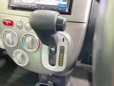 Nissan Otti