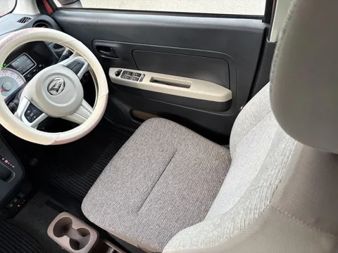 Daihatsu Mira Tocot