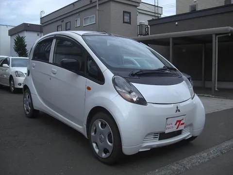 Mitsubishi I