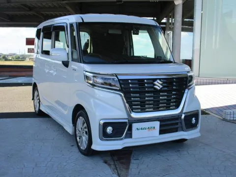Suzuki Spacia Custom