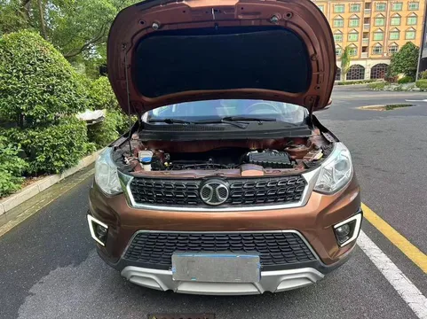 BAIC Senova X35