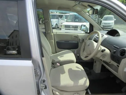 Nissan Otti