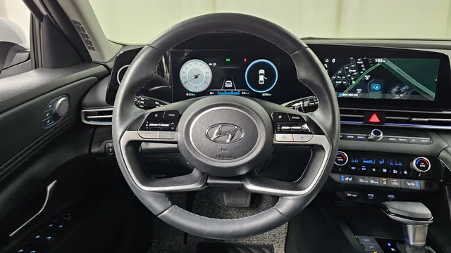 Hyundai Elantra (Avante)