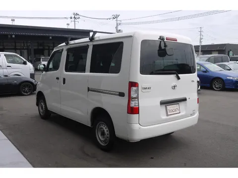 Toyota TownAce Van