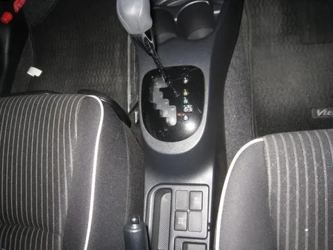 Toyota Yaris (Vitz)
