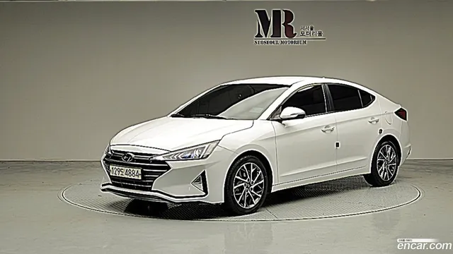 Hyundai Elantra (Avante)