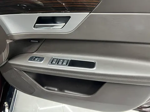 Jaguar XFL