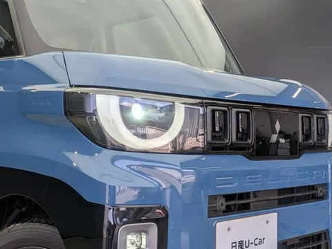 Mitsubishi Delica Mini
